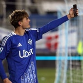 Nico Paz, durante un partido con el Como