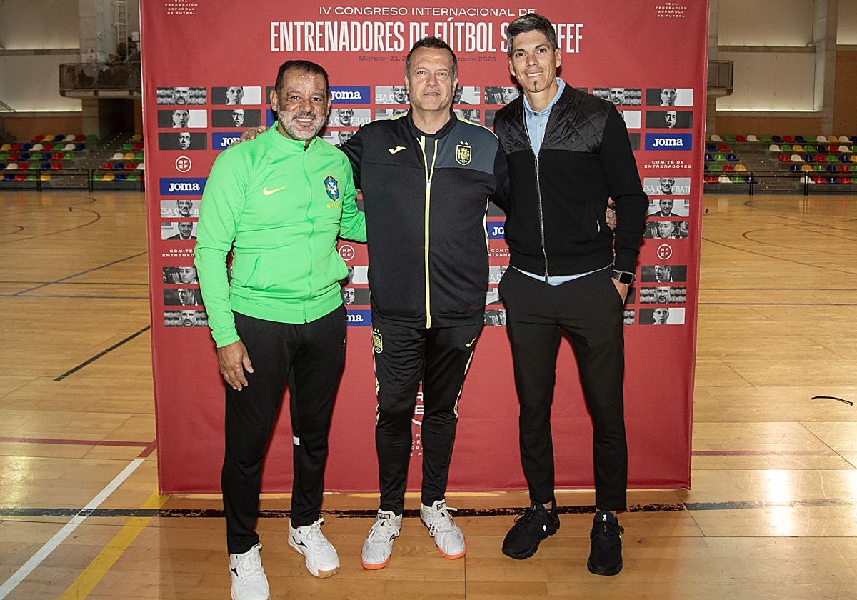 Marquinhos Xavier, Jesús Velasco y Matías Lucuix