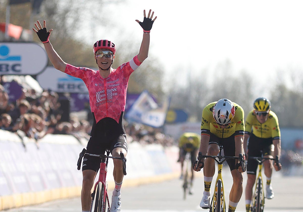 Powless se impuso a Van Aert