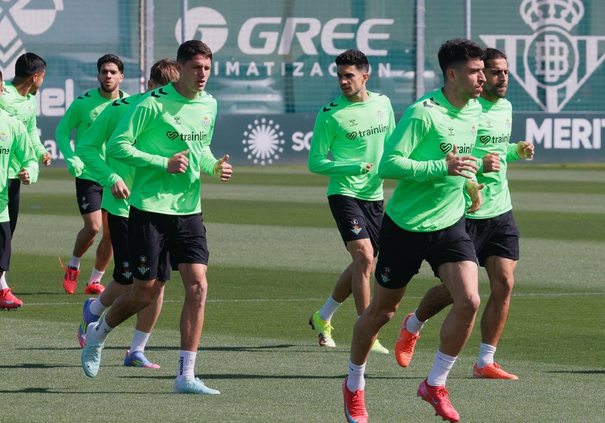 Marc Roca, in the session last Holy Tuesday; This Wednesday he could not train