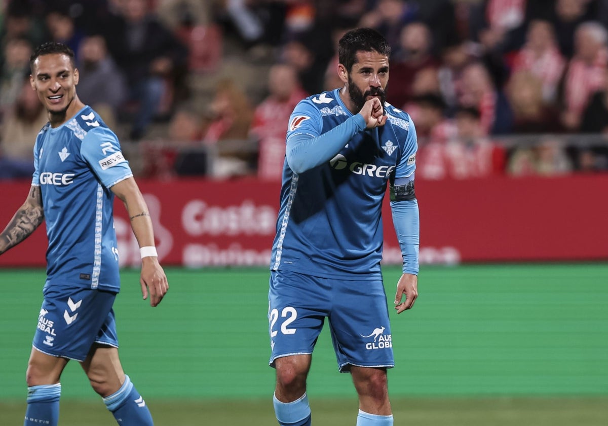 Isco celebra el segundo gol del Betis ante el Girona