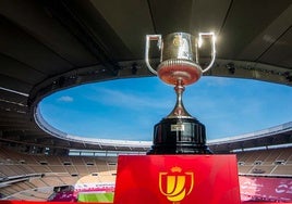 La Copa del Rey llegará por el río Guadalquivir este miércoles a Sevilla: recorrido y dónde se podrá visitar