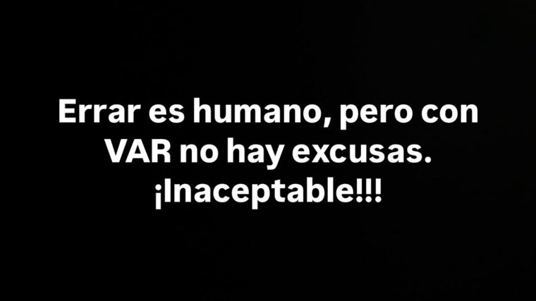 El enfado de Lukebakio tras su expulsión ante Osasuna: «Errar es humano pero...»