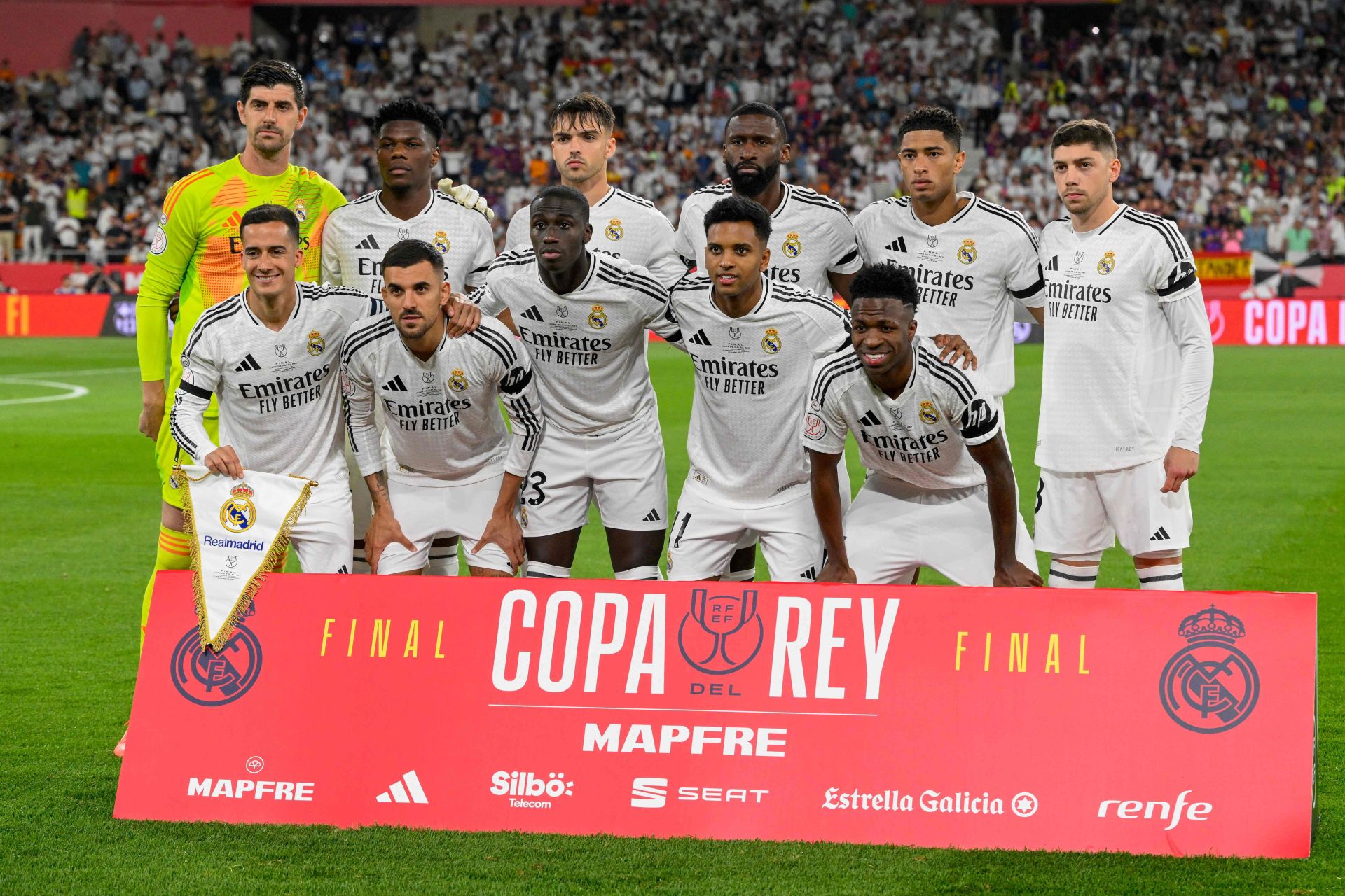 El equipo titular del Real Madrid.