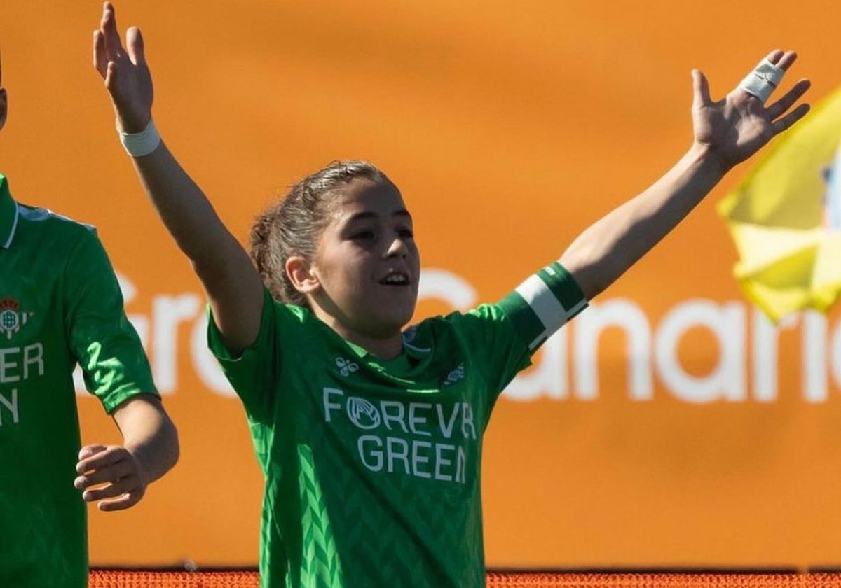 Tiago Polo celebra un gol con el Betis