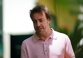 Alonso y Bortoleto reviven entre bromas el casi accidente de Arabia