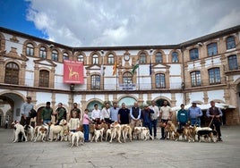 El público respalda con masiva afluencia el protagonismo de la caza en la Feria del Perro de Archidona