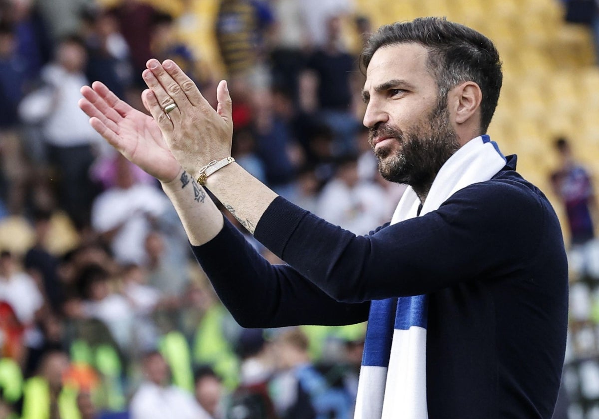 El Bayer se vuelve loco por Cesc y Fábregas se lo piensa