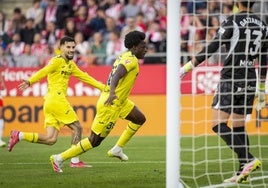 El Betis queda a cuatro puntos de la Champions tras el triunfo del Villarreal ante el Girona