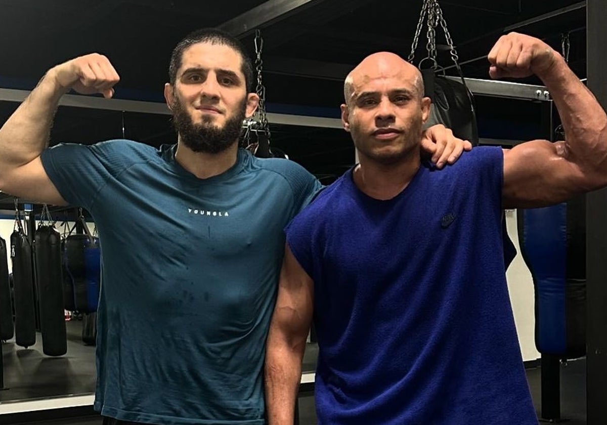 Islam Makhachev y su mánager, Ali Abdelaziz