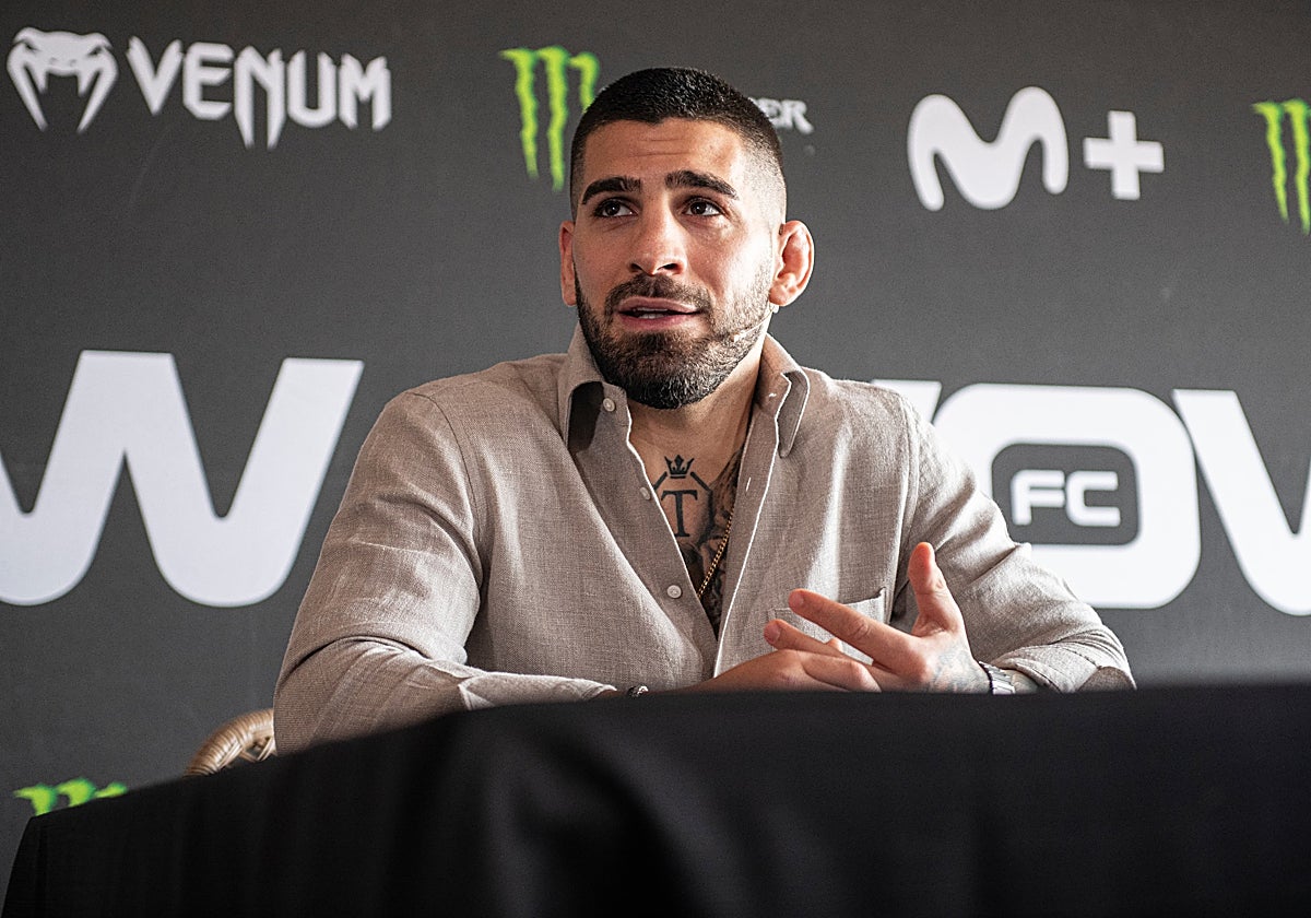 Ilia Topuria, durante la conferencia de prensa de WOW 19 en Alicante