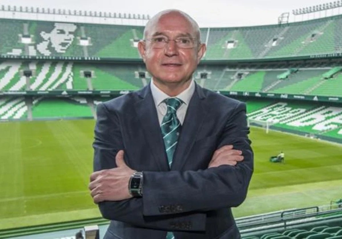 Lorenzo Serra Ferrer, en el Benito Villamarín