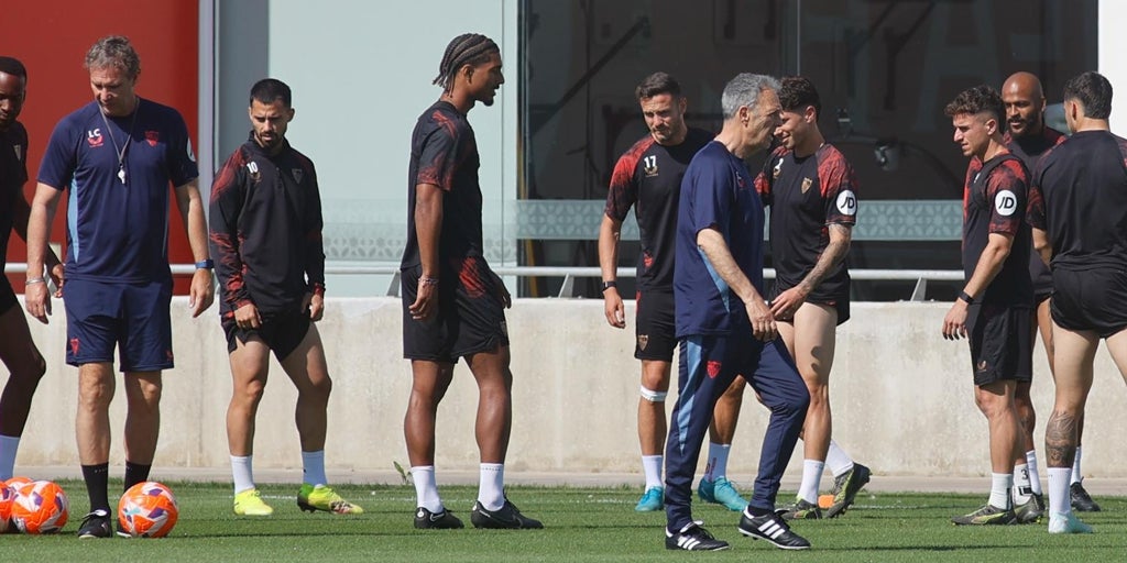 Caparrós guarda silencio sobre Del Nido Carrasco y su consejo: «Hablo como entrenador y como sevillista»