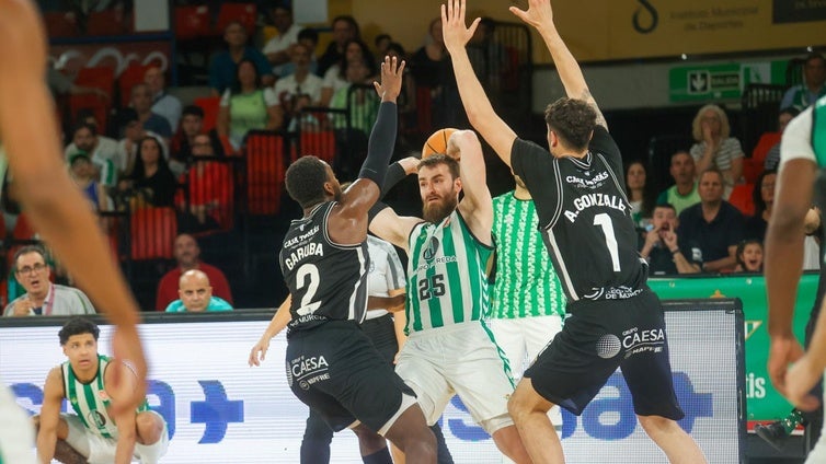 El Betis Baloncesto se escapa en la prórroga de una pesadilla (95-94)