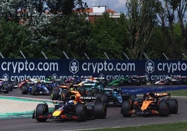 Verstappen da una nueva lección en Imola y ridiculiza a los McLaren