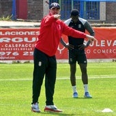 Fugaz regreso de Víctor Valdés a los banquillos: cuatro partidos y adiós al Real Ávila