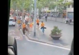 El fútbol español se descontrola: máxima tensión en el bus del Rayo Majadahonda, apedreado por hinchas del Sant Andreu