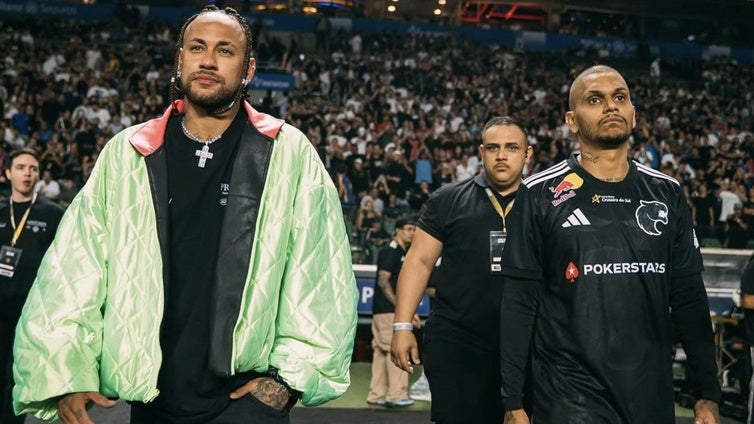 Neymar vuelve a irritar a sus paisanos: disfruta la Kings League mientras el Santos se hunde sin él