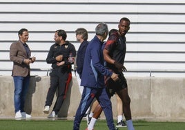 El diagnóstico de Caparrós: «Lo mejor para el Sevilla es la paz social, daríamos sangre por ello»