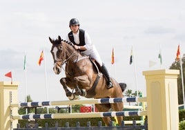 Román Cantillana lidera el podio del CSN4* de Pineda en el arranque de la Ruta de Primavera