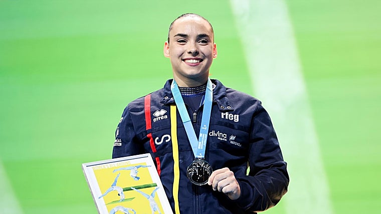 Alba Petisco, en el podio