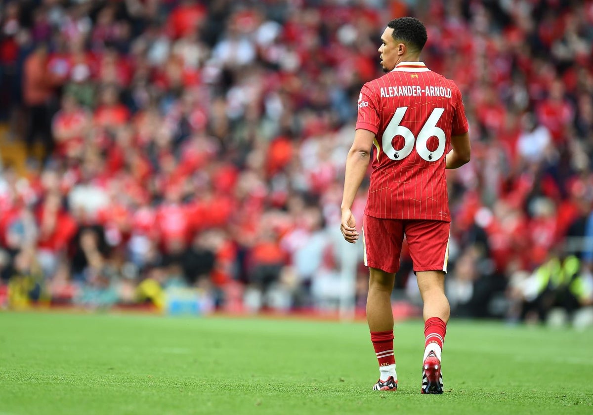 Alexander-Arnold, durante un encuentro con el Liverpool
