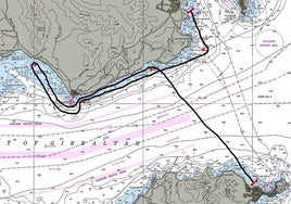 40 barcos participan en la travesía del Estrecho