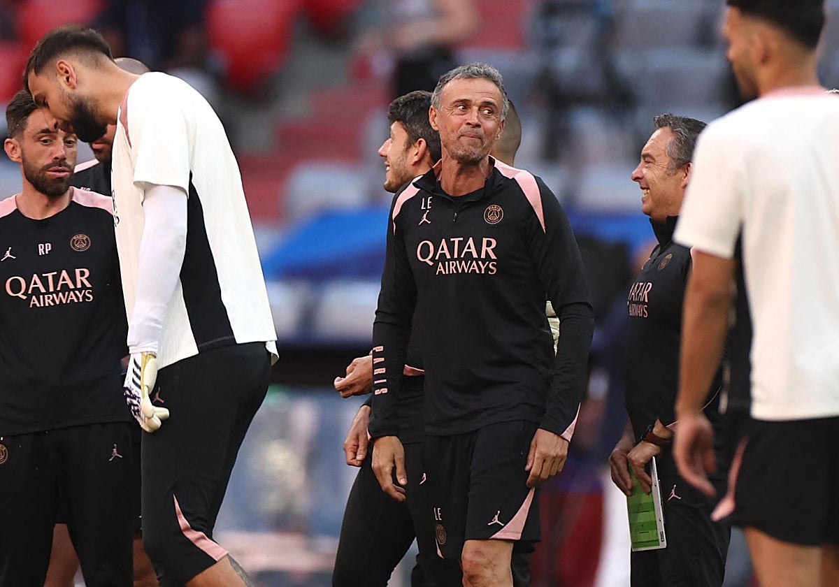 Luis Enrique, durante el entrenamiento del PSG en el Allianz Arena