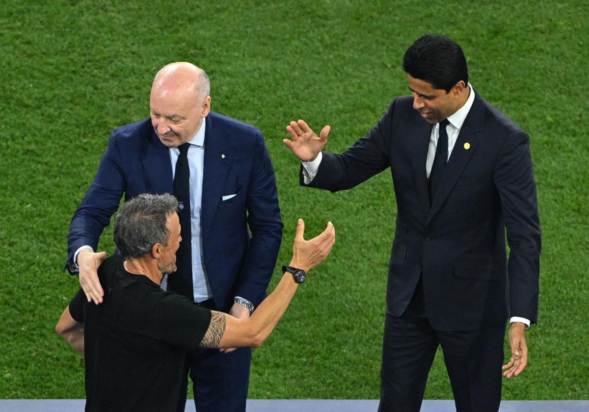 Luis Enrique saluda a Nasser Al-Khelaifi tras proclamarse campeones de Europa