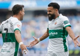 El Elche asciende a Primera con una goleada en Riazor y el Granada se queda fuera del playoff