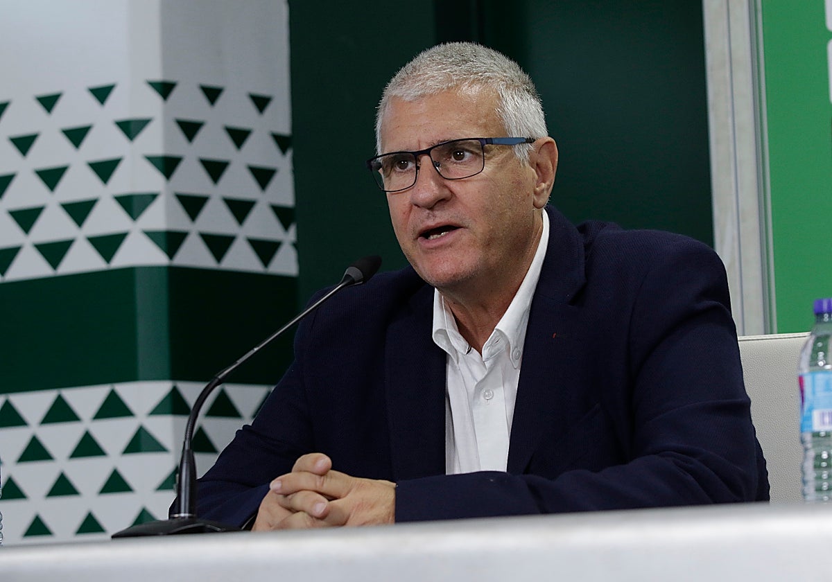 Antonio Cordón, en su etapa como director deportivo del Betis