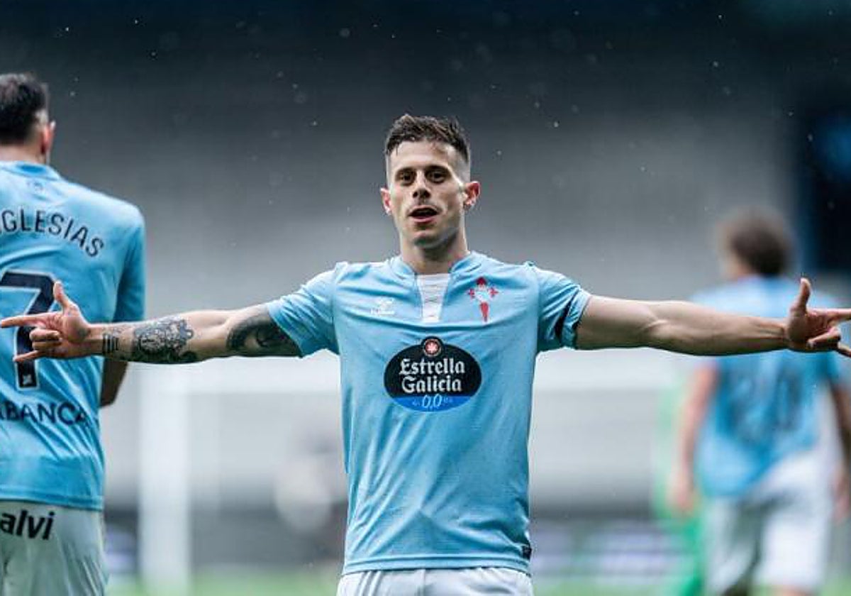 Alfon celebra un gol con el Celta
