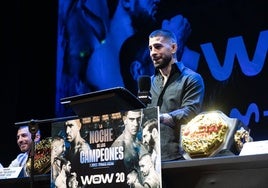 Ilia Topuria en la rueda de prensa del WOW 20