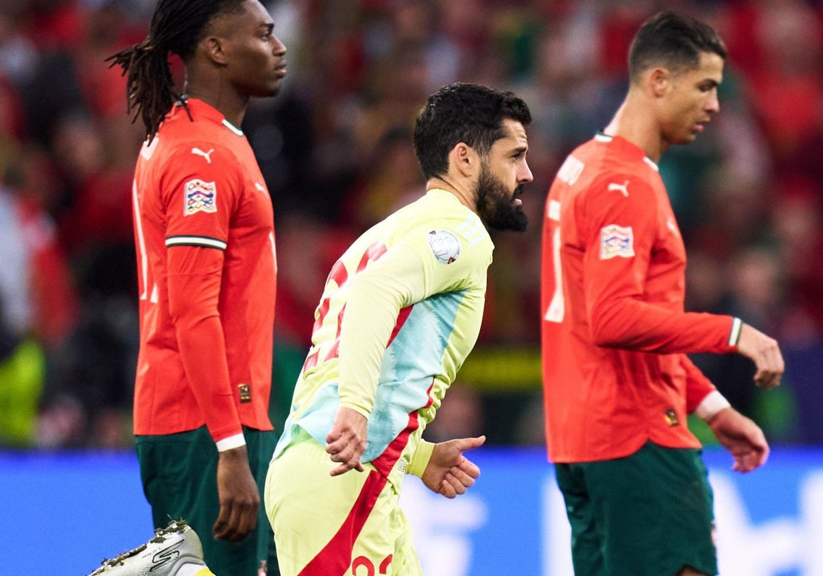 Isco, en el momento de entrar a la final de la Nations League entre Portugal y España