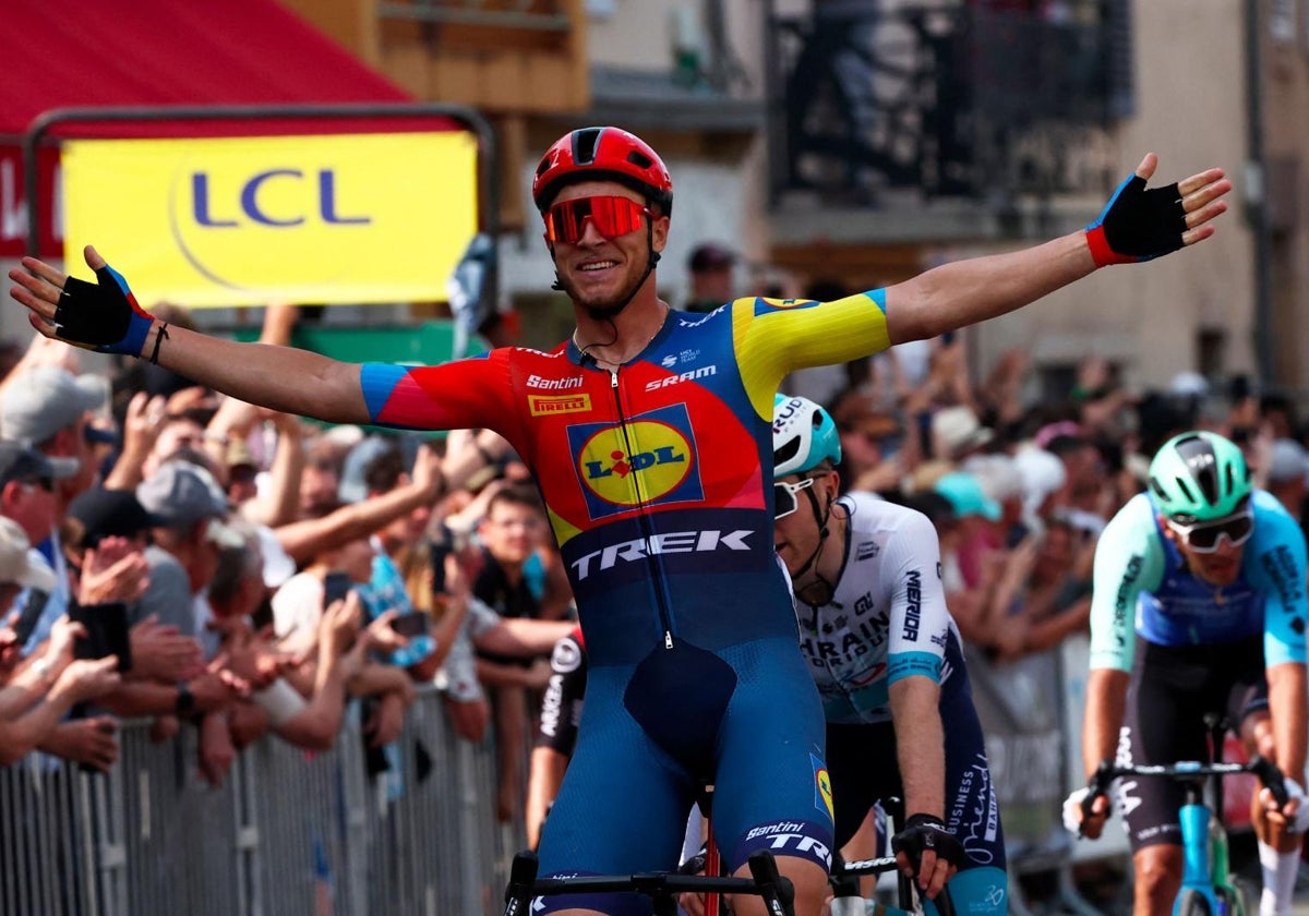 Jonathan Milan, ganador de la segunda etapa de la Dauphiné