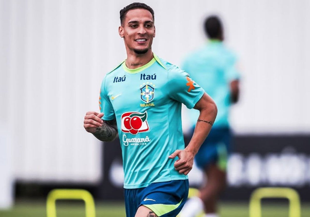 Antony, en un entrenamiento de la selección de Brasil