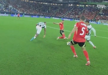 El arbitraje en el Mundial de clubes: cámaras 'en los ojos', inteligencia artificial y ningún español