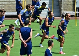 Los jugadores del Atlético se ejercitan en el Coliseo Los Angeles Memorial