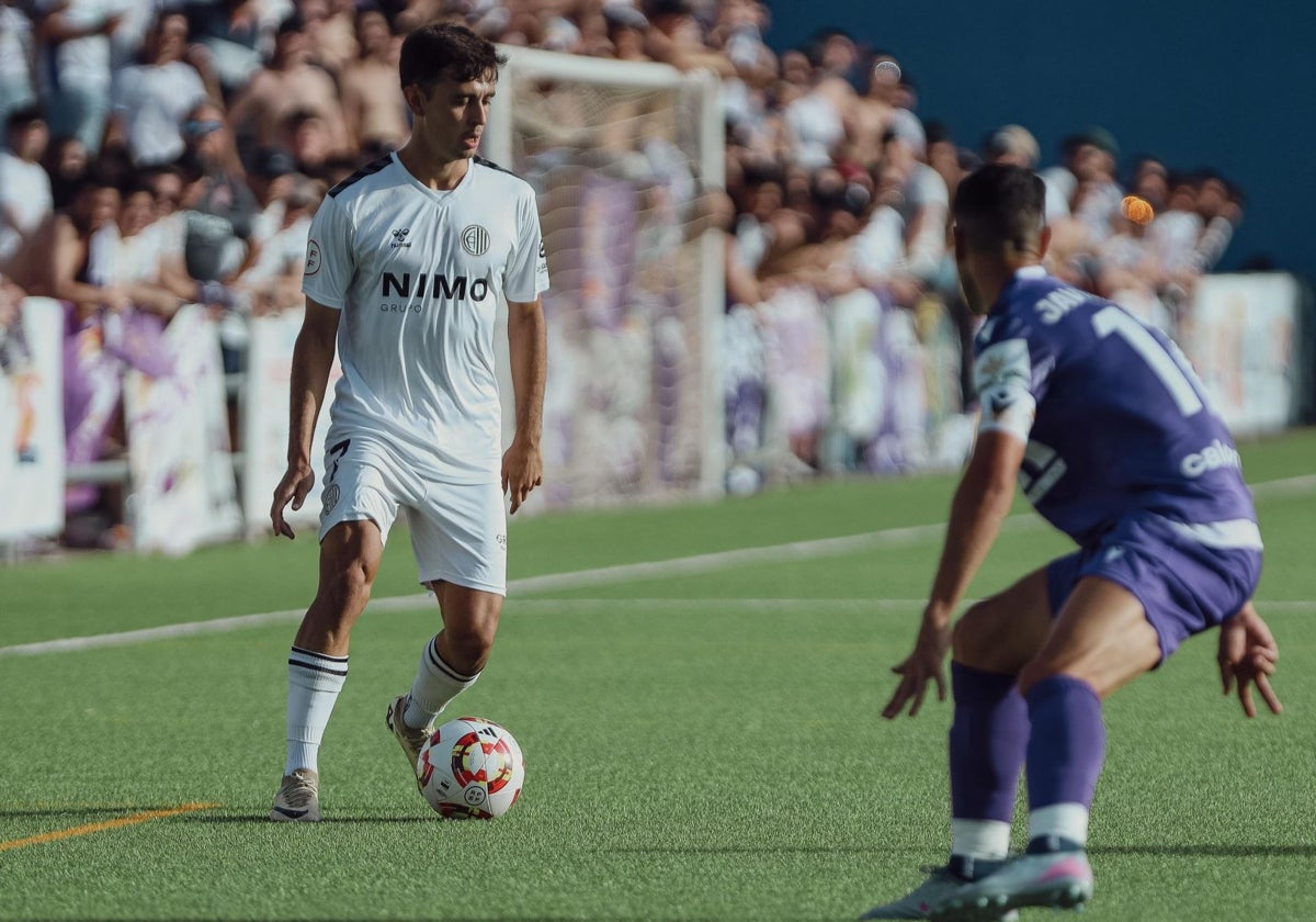 Lance del partido entre el Atlético Central y el Real Jaén disputado este domingo