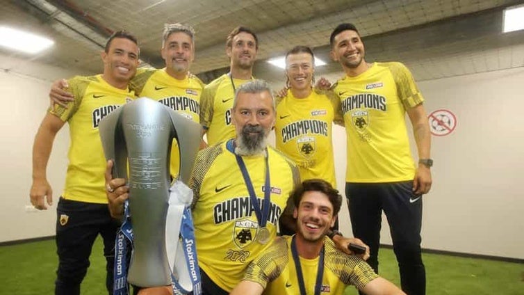 Almeyda y su fiel cuerpo técnico