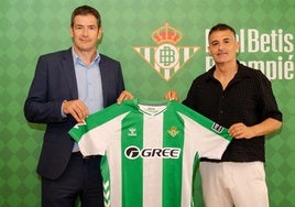 El Betis amplía su vinculación con Hummel y firma «una nueva alianza estratégica» por diez temporadas