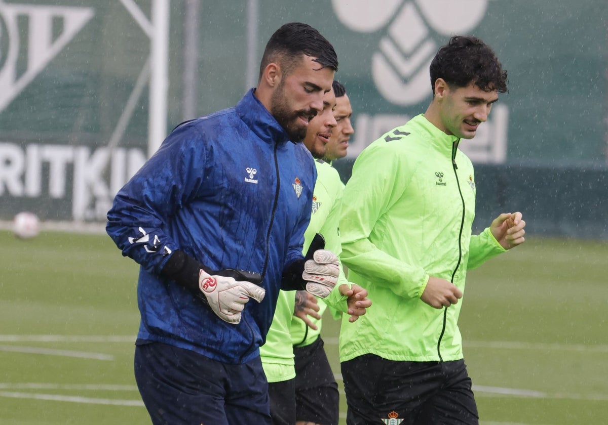 Guilherme Fernandes, en un entrenamiento del Betis.