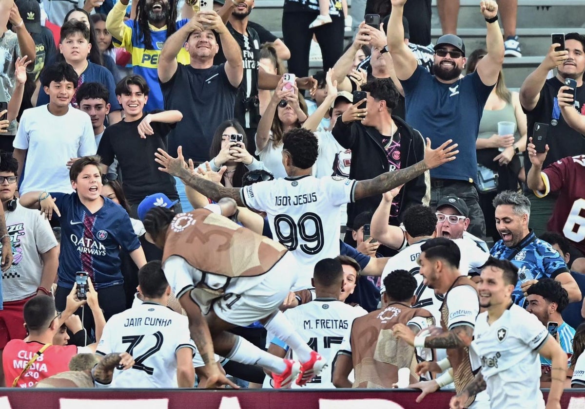 Igor Jesus, autor del gol con el que Botafogo se impuso al PSG