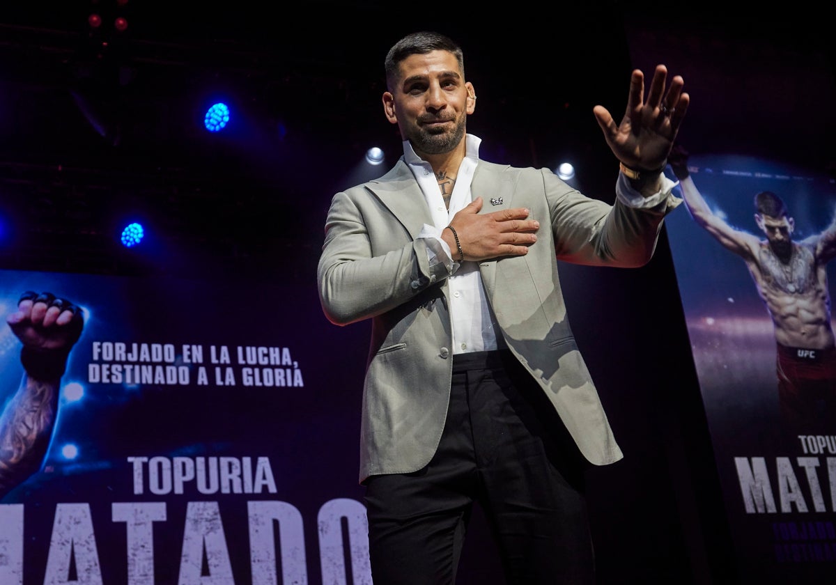 Ilia Topuria, peleador de MMA, en un evento