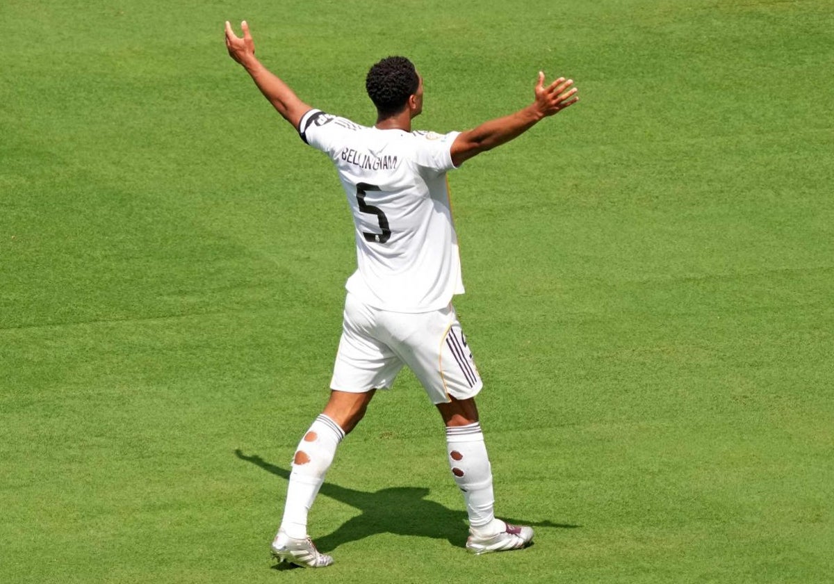 Bellingham celebra el primer gol