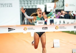 Marta García, ganando la San Silvestre vallecana