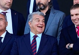 Joan Laporta en el palco del Lluis Companys