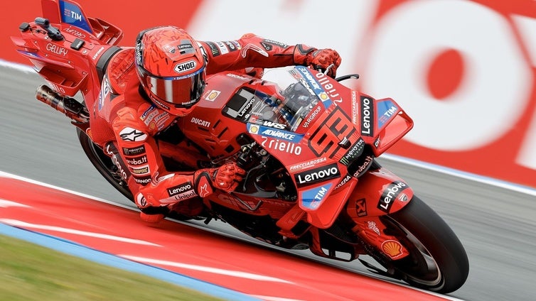 Márquez, de una fuerte caída al primer puesto