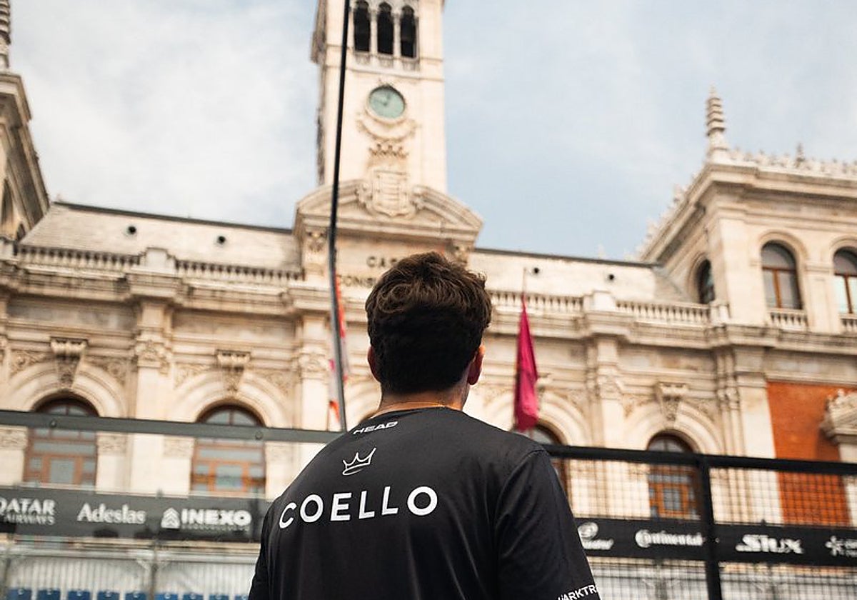 Arturo Coello, en la pista central situada en la Plaza Mayor de Valladolid