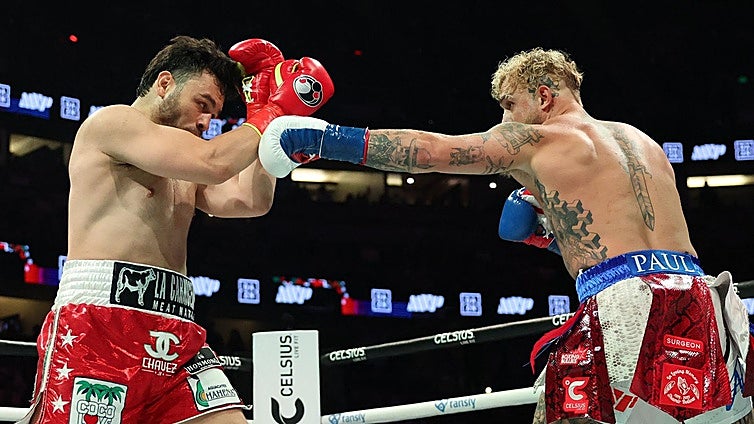 Chávez jr. hace parecer boxeador a Jake Paul